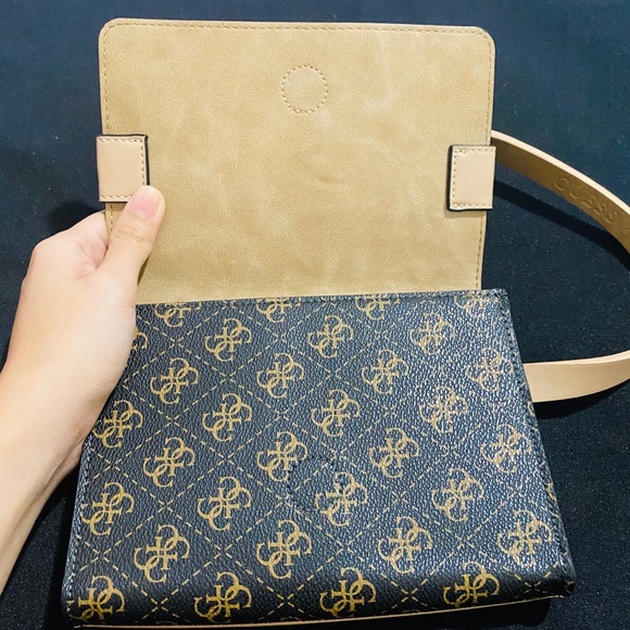 Guess Waist Bag - Picture 7 of 8